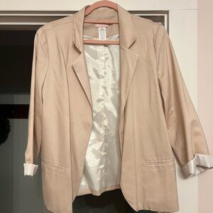 Elegant Women's Beige Blazer